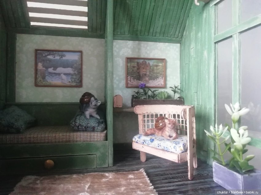 Сюрреализм, листья и улитки