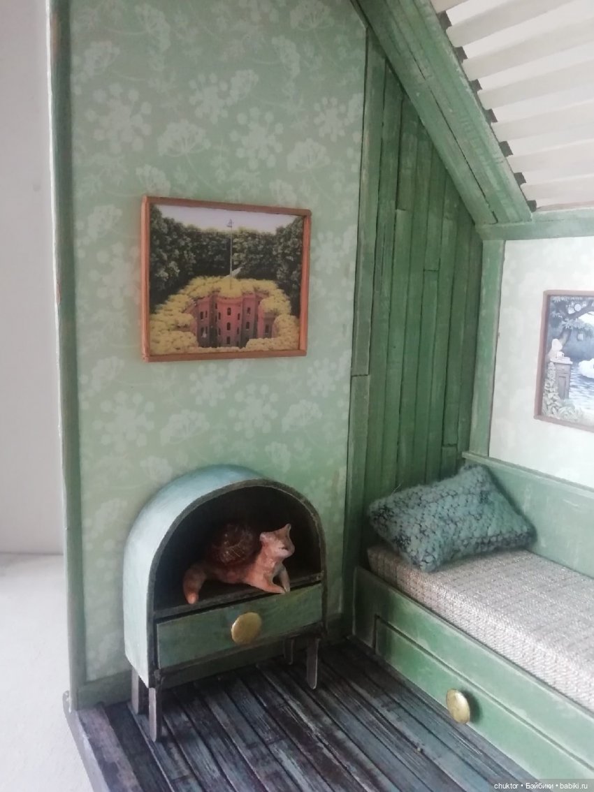 Сюрреализм, листья и улитки