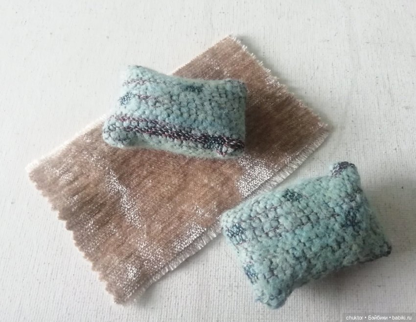 Сюрреализм, листья и улитки