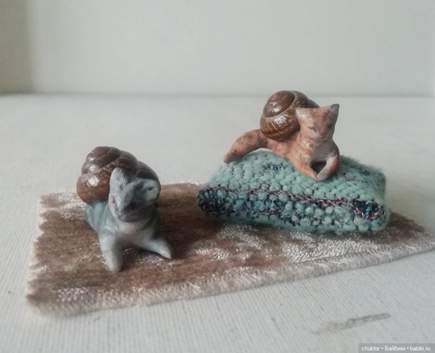 Сюрреализм, листья и улитки