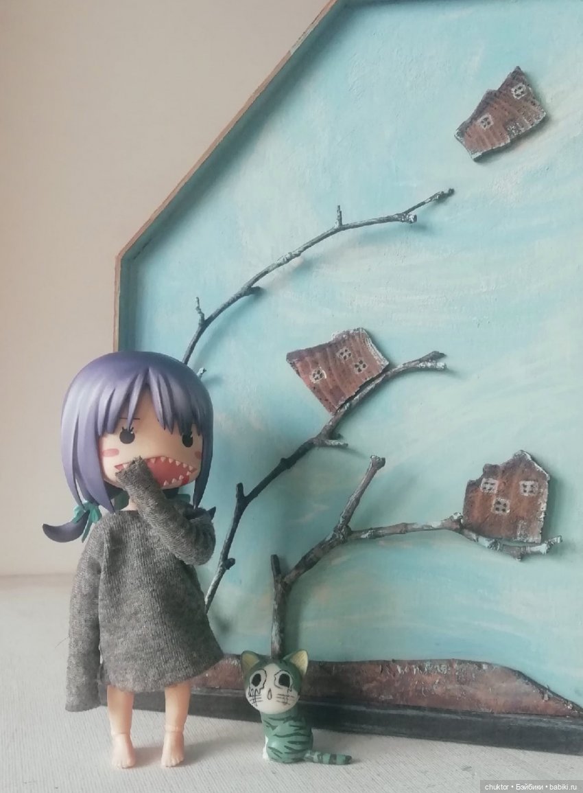 Сюрреализм, листья и улитки