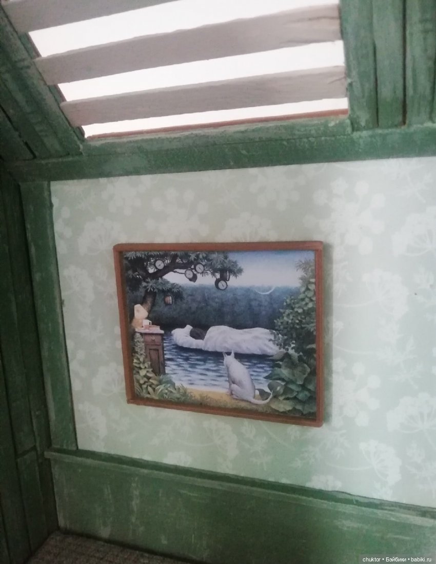 Сюрреализм, листья и улитки