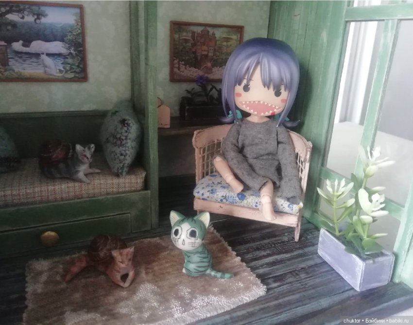 Сюрреализм, листья и улитки