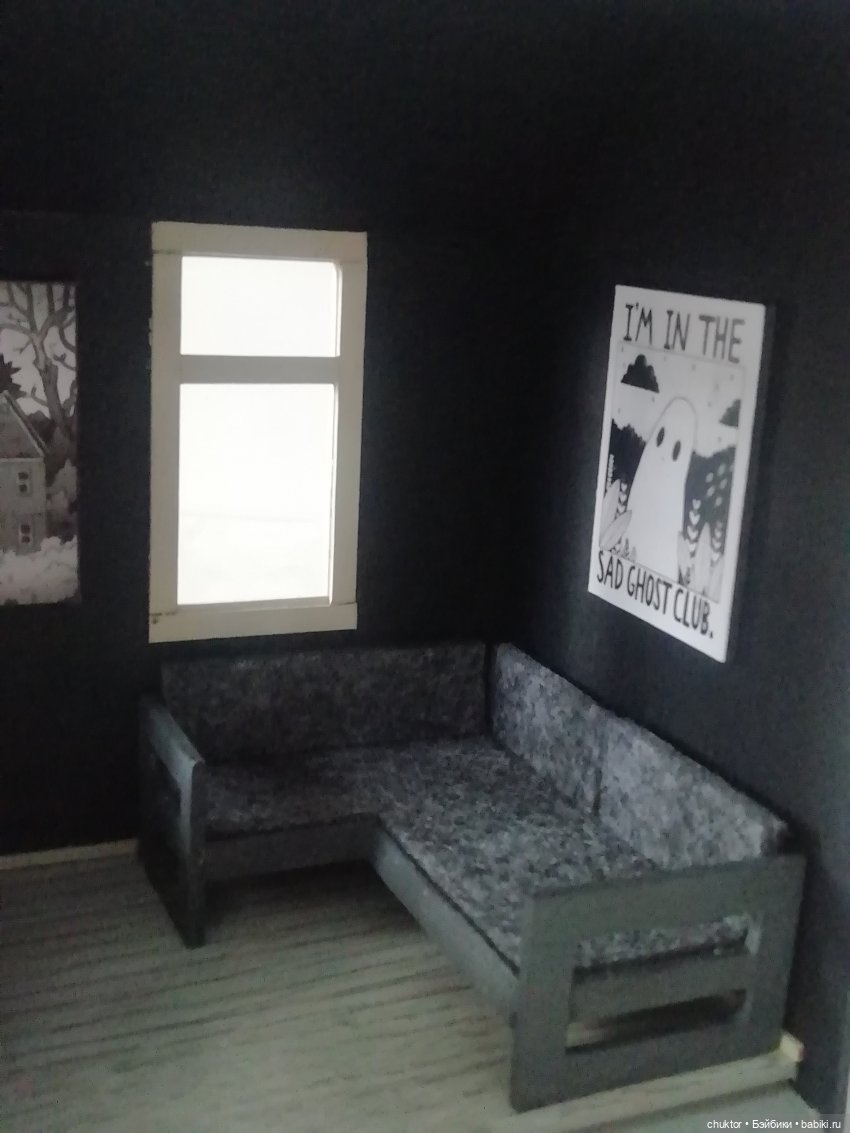 В чёрном-чёрном доме — Румбоксы и кукольные интерьеры: фото (фото 6)