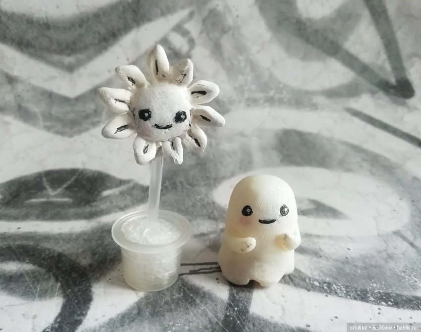 В чёрном-чёрном доме — Румбоксы и кукольные интерьеры: фото