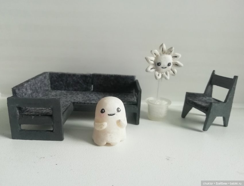 В чёрном-чёрном доме — Румбоксы и кукольные интерьеры: фото