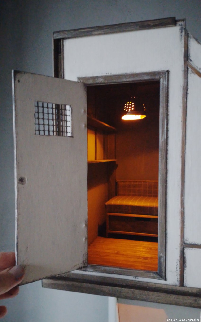 Под лестницей — Румбоксы и кукольные интерьеры: фото (фото 5)