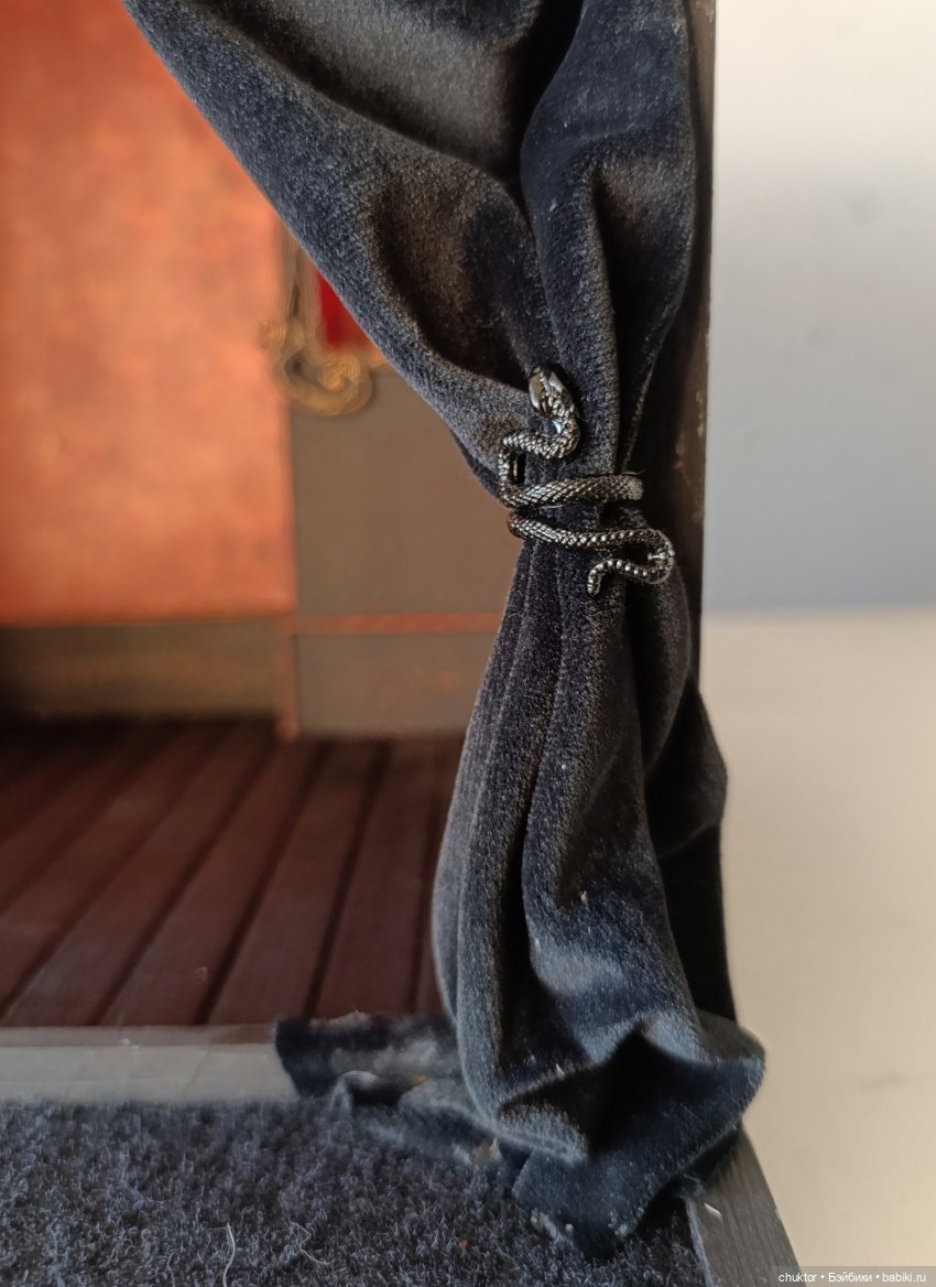 Красная комната — Румбоксы и кукольные интерьеры: фото (фото 9)