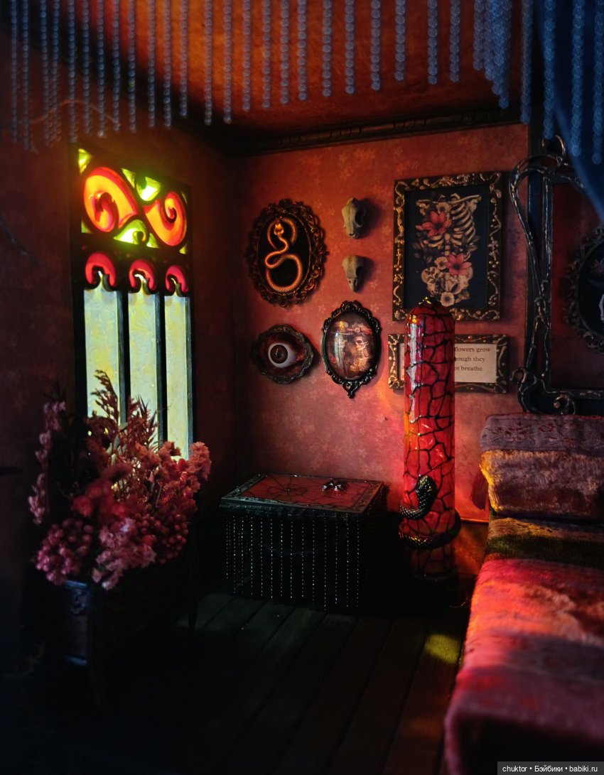 Красная комната — Румбоксы и кукольные интерьеры: фото