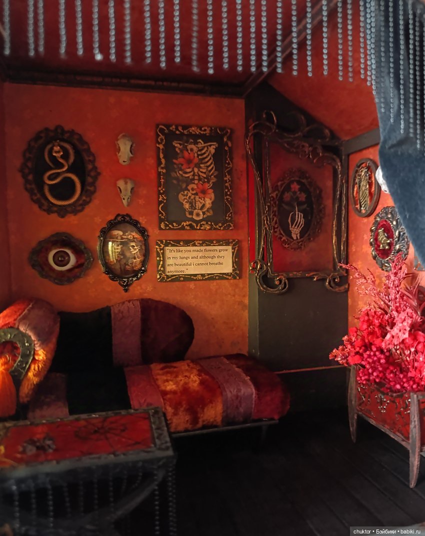 Красная комната — Румбоксы и кукольные интерьеры: фото