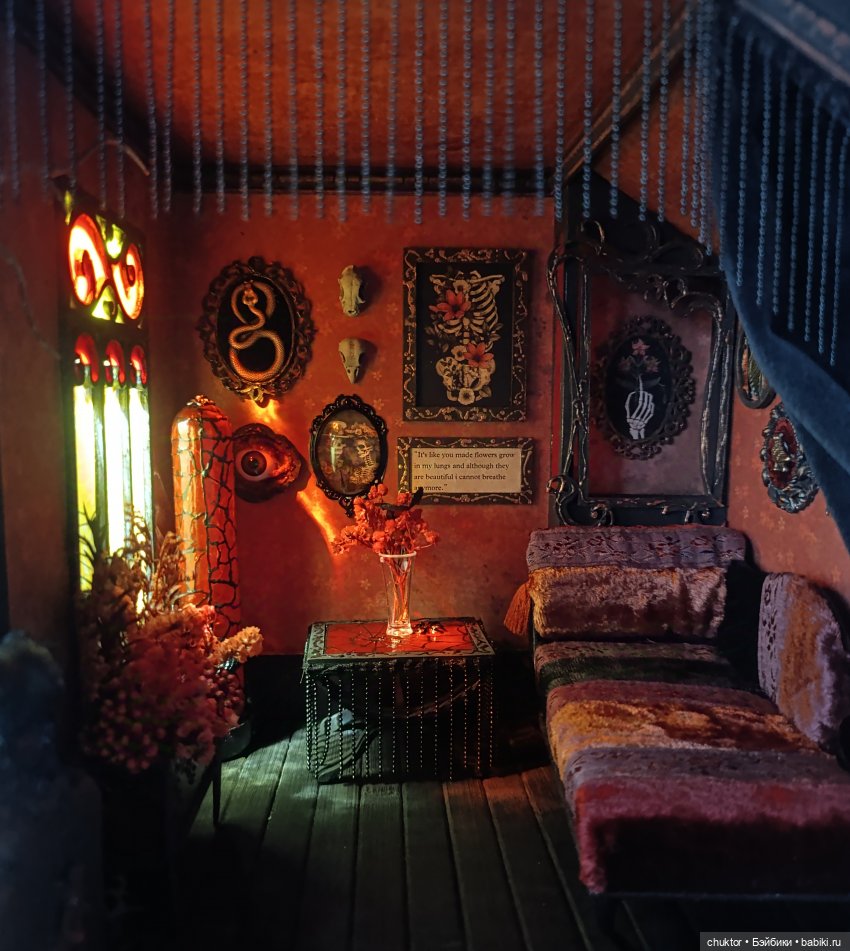 Красная комната — Румбоксы и кукольные интерьеры: фото