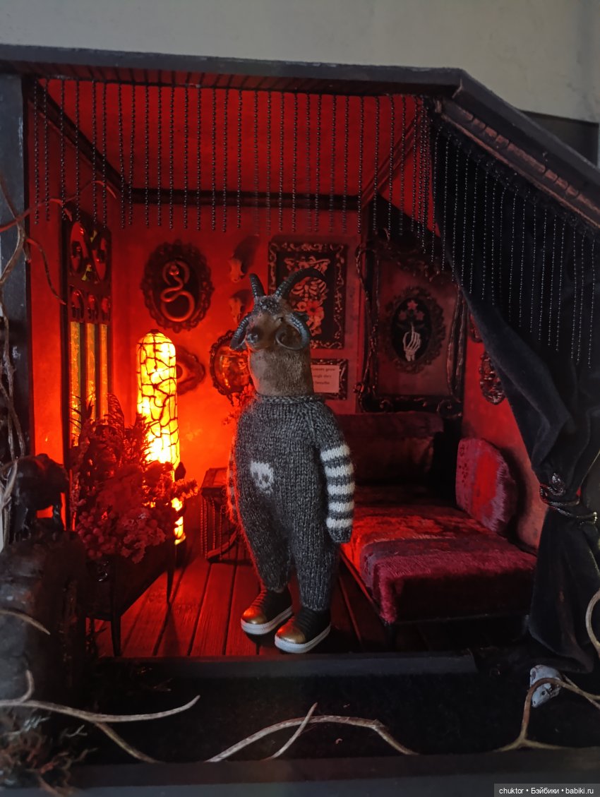 Красная комната — Румбоксы и кукольные интерьеры: фото