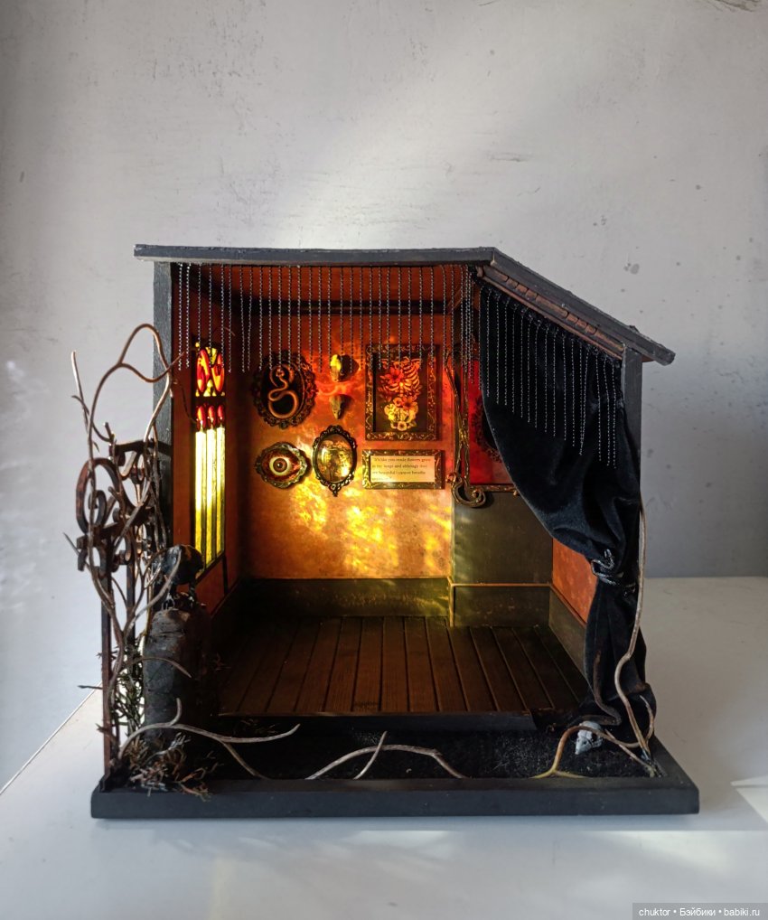 Красная комната — Румбоксы и кукольные интерьеры: фото