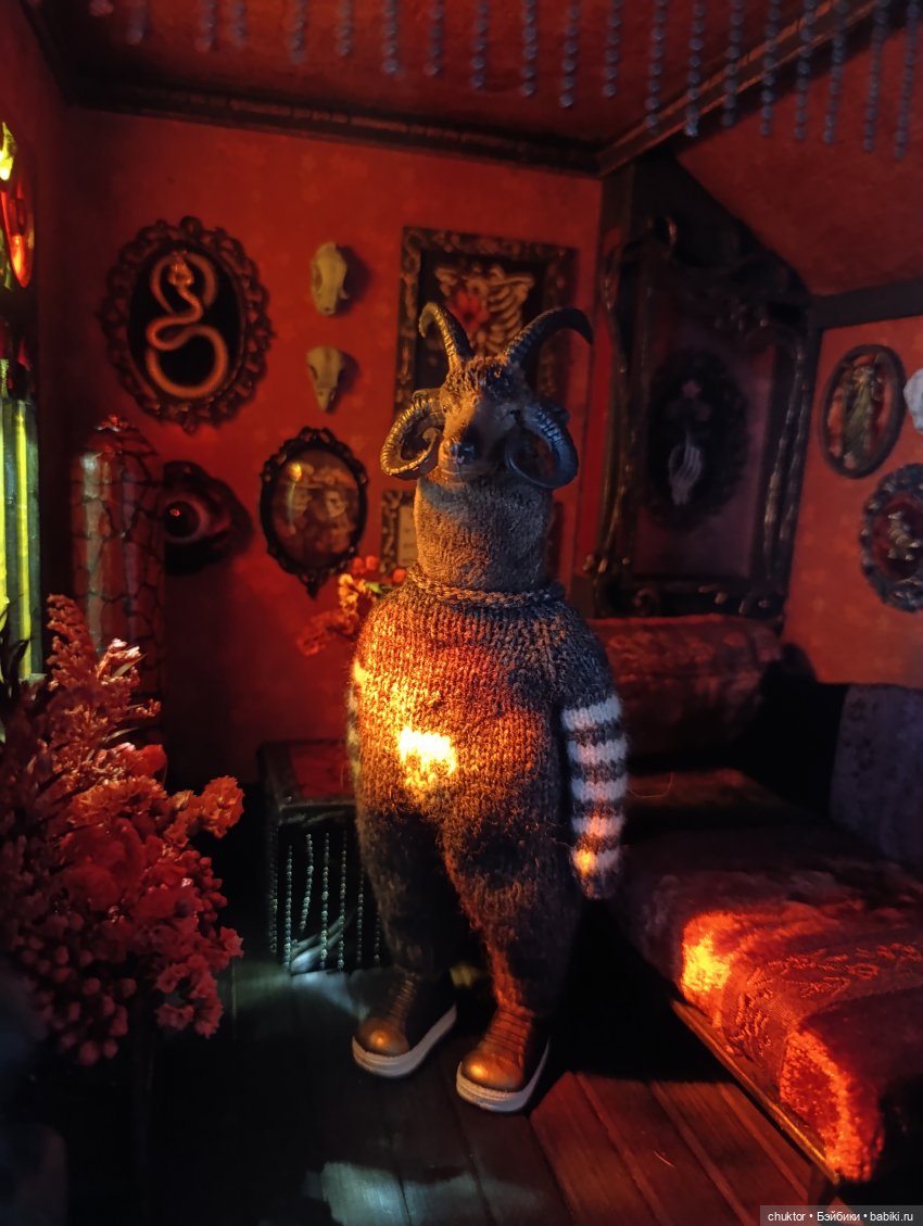 Красная комната — Румбоксы и кукольные интерьеры: фото