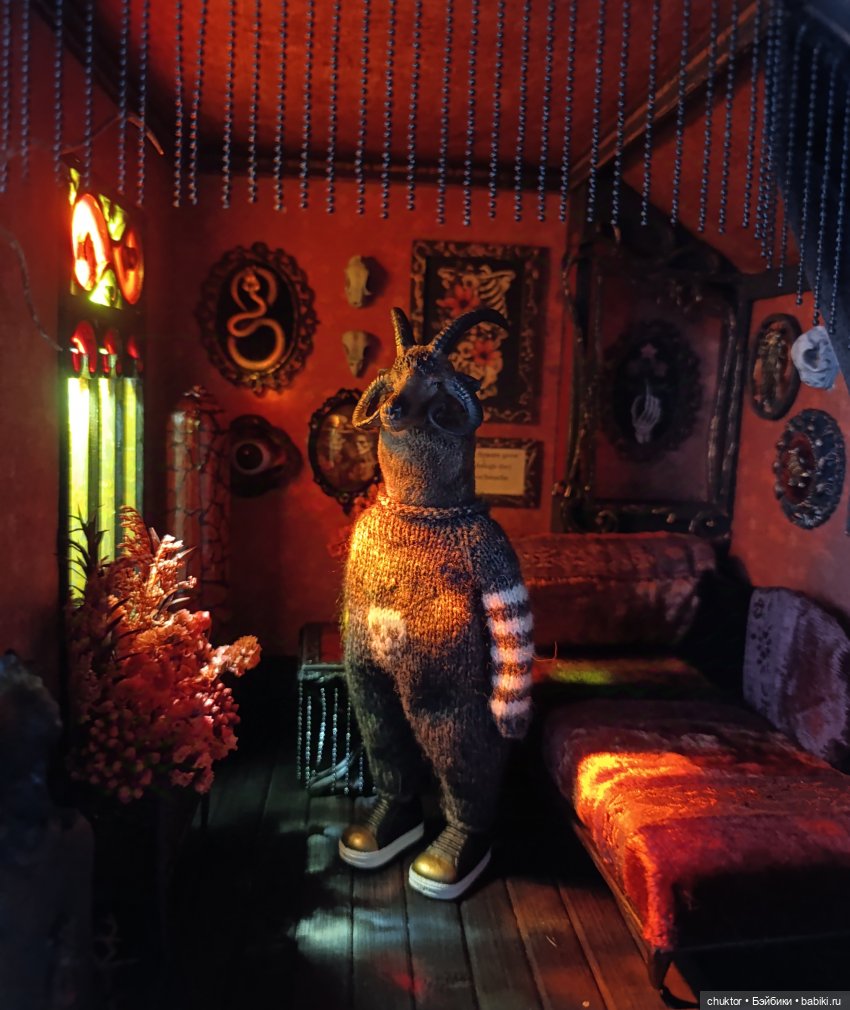 Красная комната — Румбоксы и кукольные интерьеры: фото