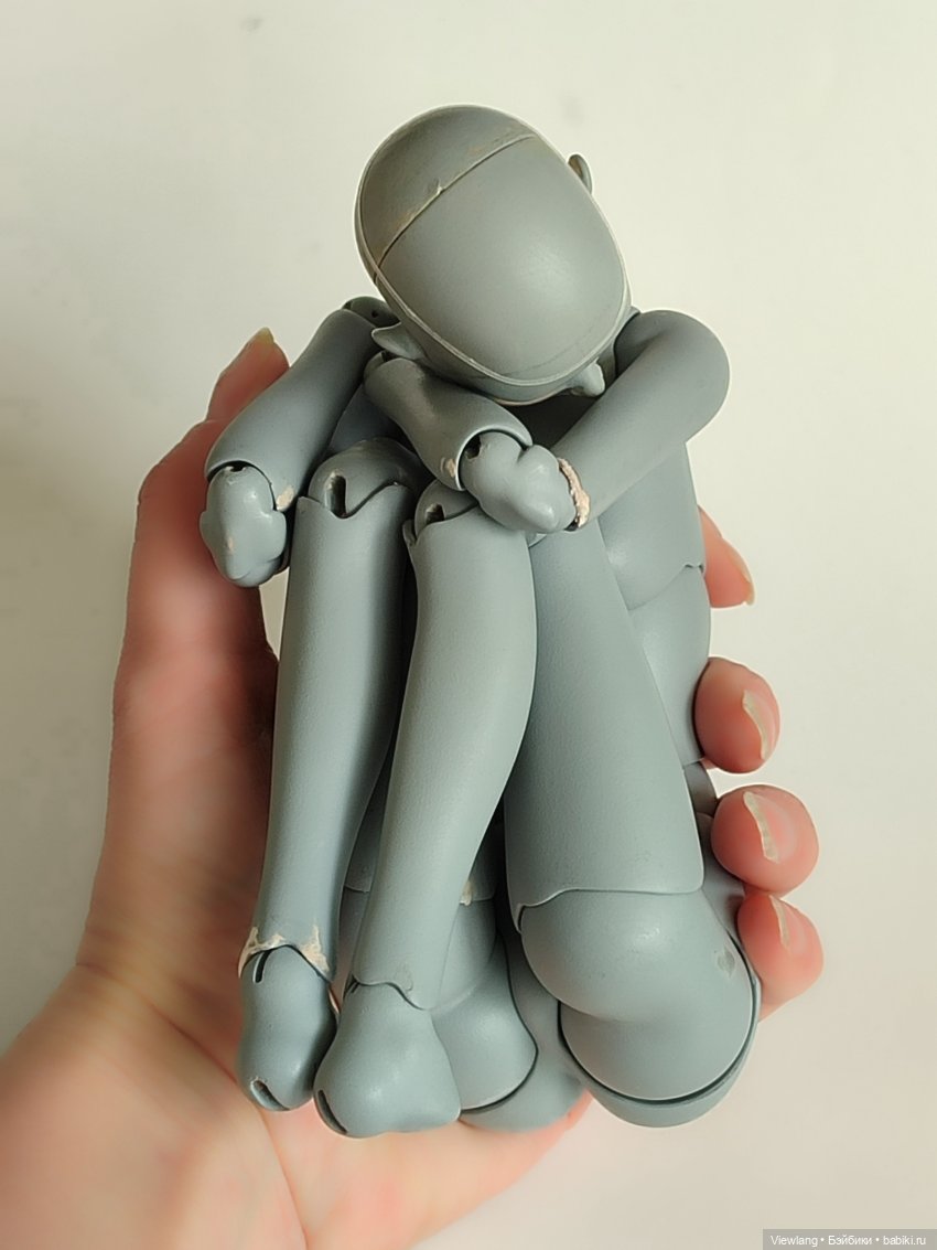 может обнять коленки может обнять коленки