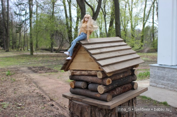 Приключения Йоко Кин, Момоко. Часть 2. Первомайская прогулка