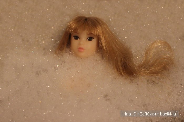 Приключения Йоко Кин, Момоко. Часть 2. Первомайская прогулка