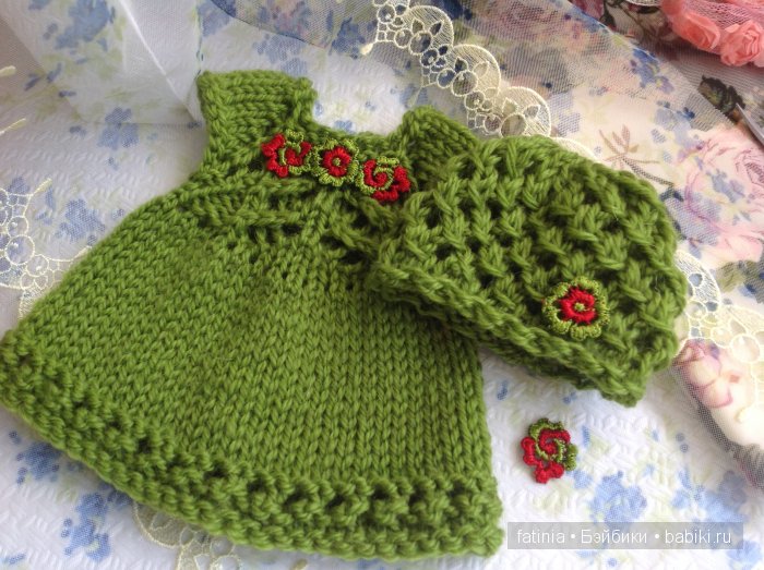 Платья, шапки.. шапки?! шапочки