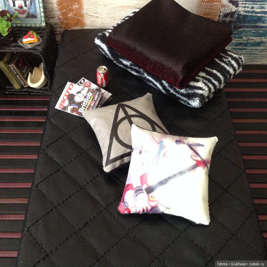 Для мальчишеской комнаты скромный, но уютный уголок (фото 4)