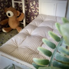 Старая кроватка