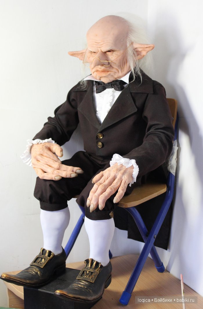 Управляющий банком Гринготтс. Авторская кукла ручной работы (фото 7)