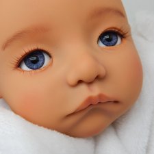 мечтательная малышка  Тия (тан)