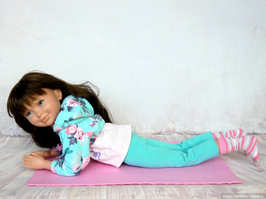 Движение - жизнь — Куклы Ruby Red (Руби Ред) Fashion Friends: Siblies (фото 4)