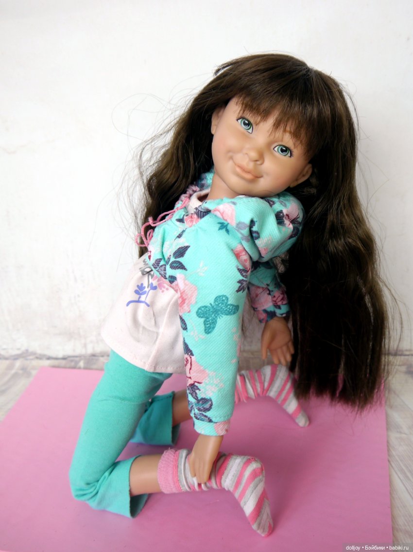 Движение - жизнь — Куклы Ruby Red (Руби Ред) Fashion Friends: Siblies (фото 3)