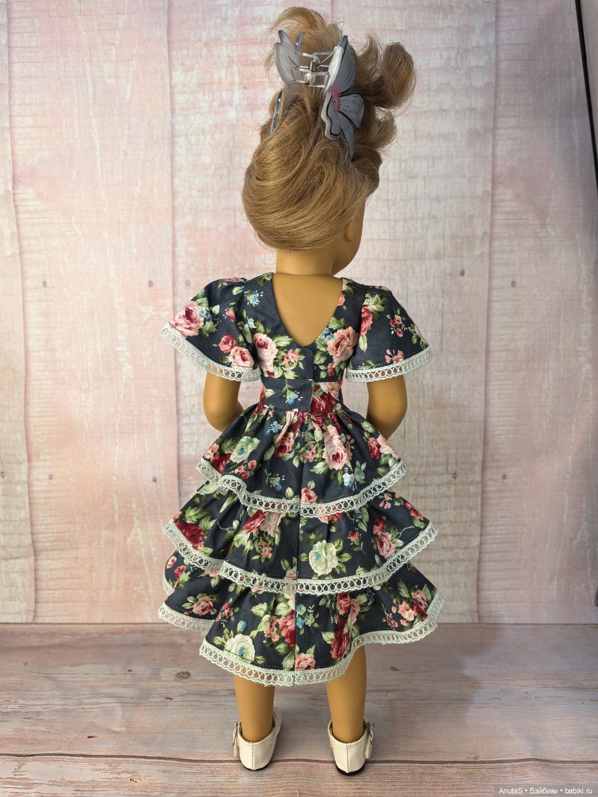 Платья Январь для кукол Сильвии