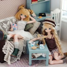 Выпьем кофе с Майей и Мией? Azone Pure Neemo