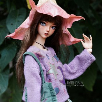 Первая прогулка Маомао