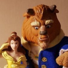 Миниатюрные Красавица и Чудовище по мультфильму В.Диснея