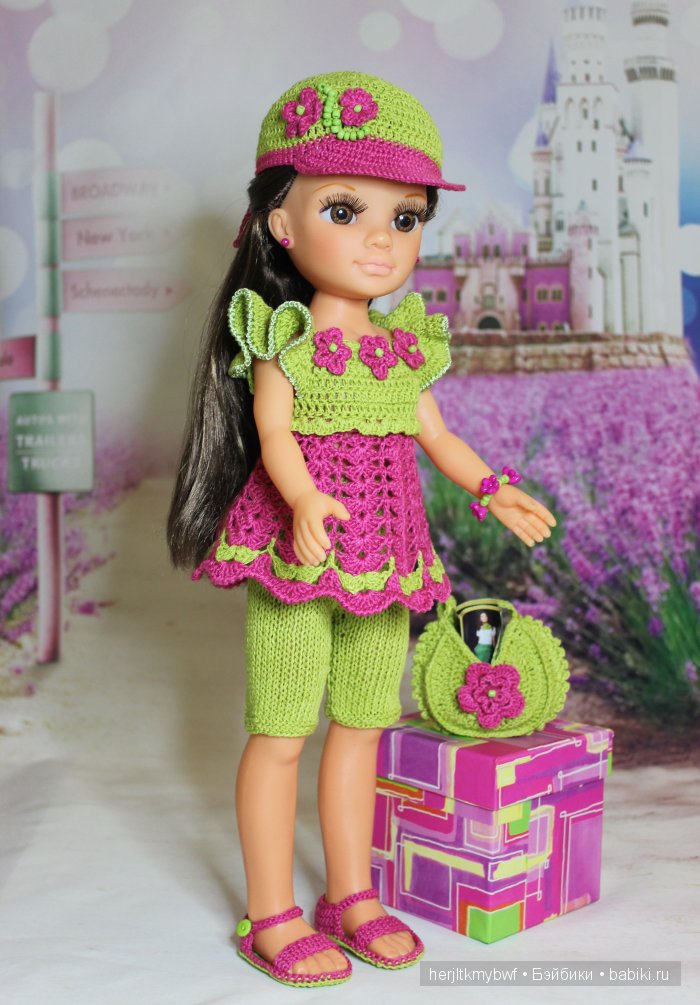 Одежда на куклу 40 см.