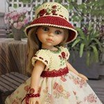 Розочка красная.Обновка для Карлы.