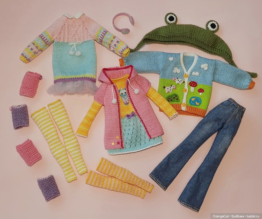 Снова много одежды для кукол