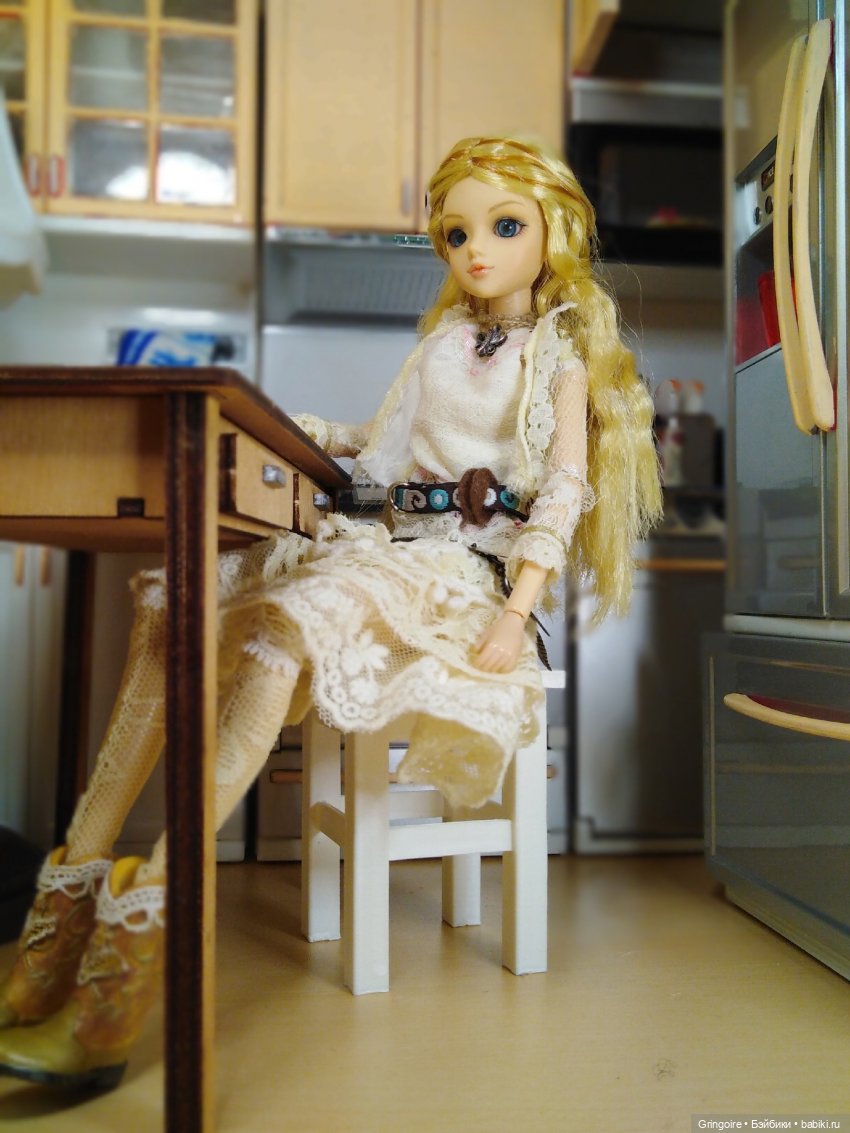 Табуретка 1/6 и школьная дружба. Часть 1