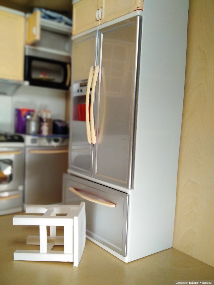 Табуретка 1/6 и школьная дружба. Часть 2