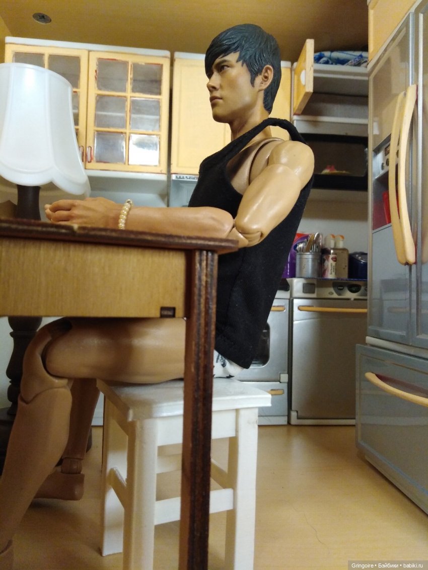 Табуретка 1/6 и школьная дружба. Часть 1