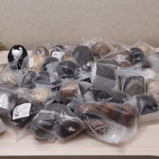 Продаю много париков 8-9 и глаза 16мм (1) Продаю много париков 8-9 и глаза 16мм (1)