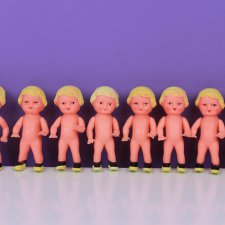 Резиновые пупсики Ари с желтыми волосами, ГДР, высота 8 см