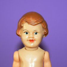 Куколка Ari из колкого пластика со спящими глазками, высота 16 см