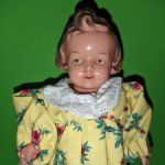 Куколка с рельефными волосами Milon Gehler, с карими глазами, 22 см