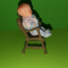 Металлический стульчик для пупсика