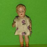 Целлулоидная куколка Minerva с рельефными волосами, высота 7.5см