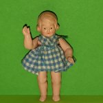 Целлулоидная куколка Schildkrot с рельефными волосами, высота 7,5 см