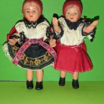 Куколки резиновые в национальных костюмах, Чехословакия, высота 15 см