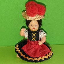 Пупсик из колкого пластика Hertwig, с косичками, Германия, высота 7 см