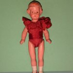 Очаровательная куколка-рельефка ECW-E. Christian Wittig, высота 16 см