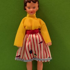 Куколка резиновая Ари Ari August Riedeler GmbH &Co KG, ГДР, высота 11 см